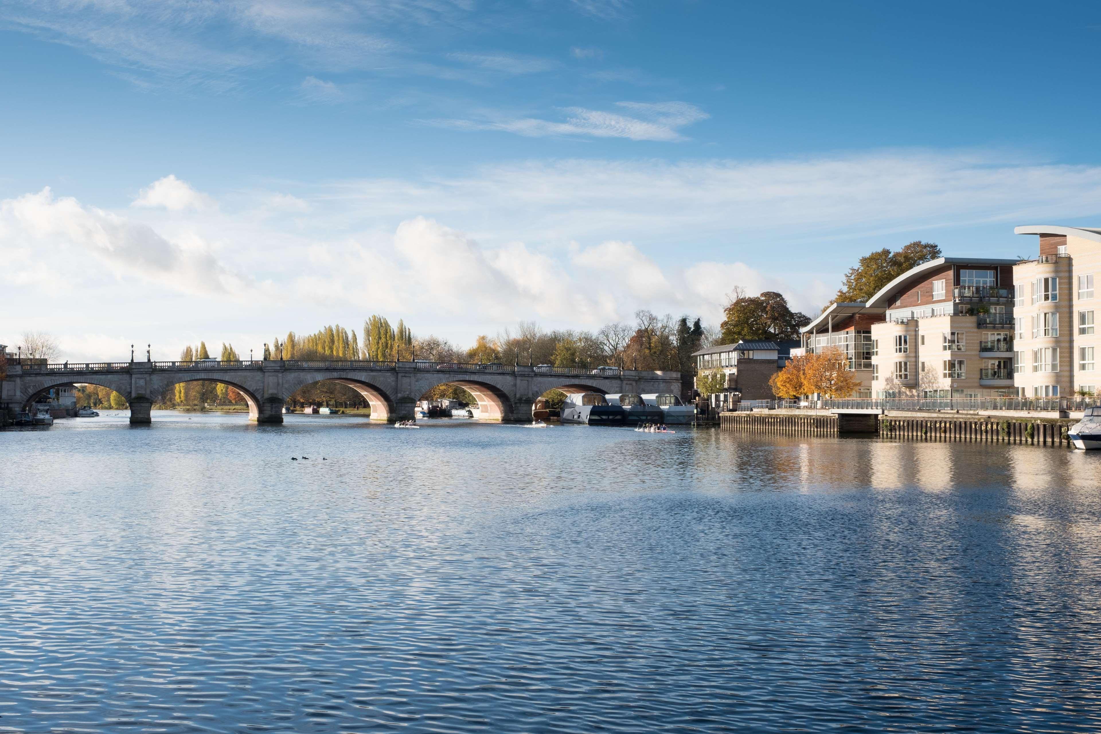 Hotel Doubletree By Hilton London Kingston Upon Thames Kingston upon Thames  Exterior foto